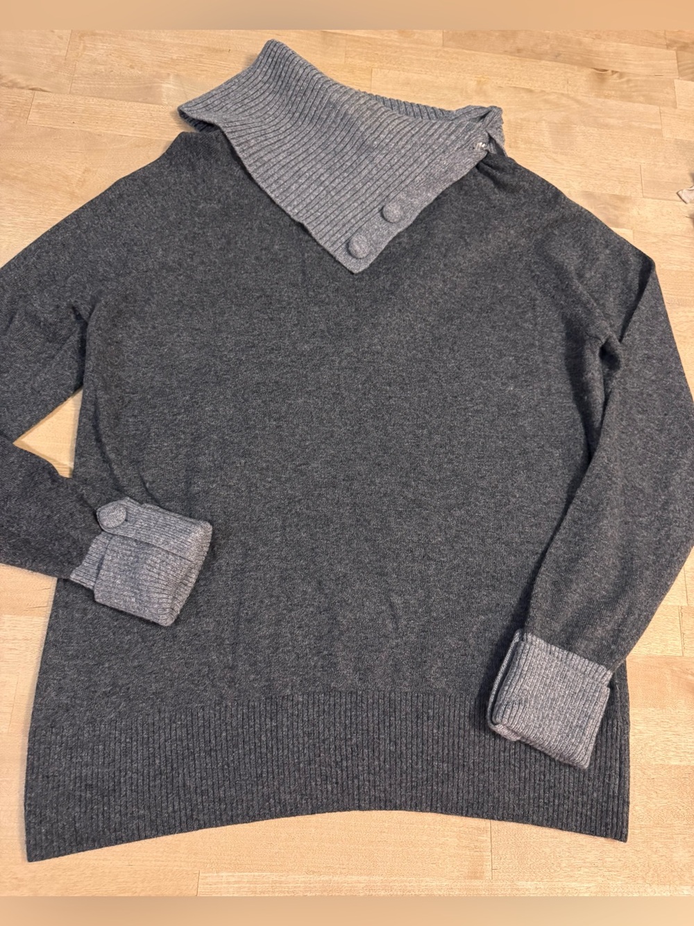 Banana Republic Women's cashmere blend Gray Two-Tone Button cowl neck Sweater